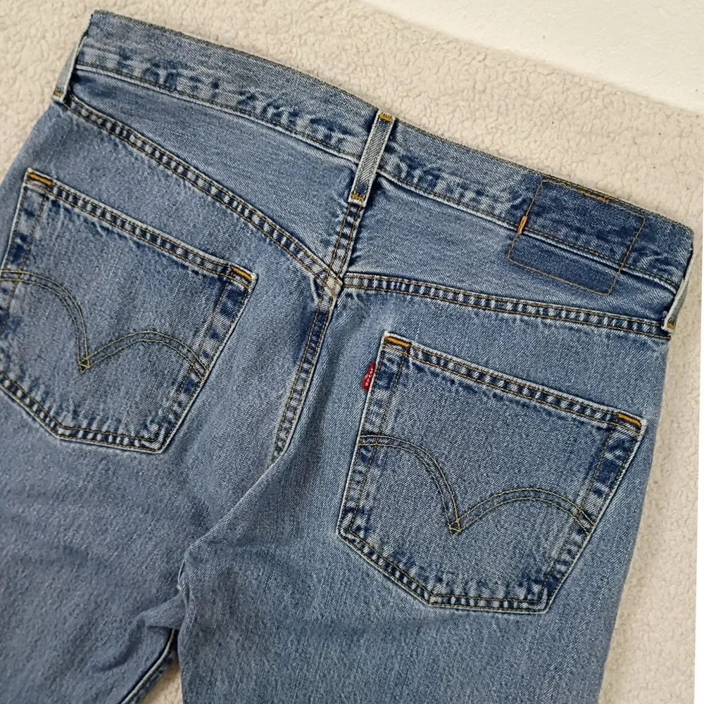 Levi's 501 Original Fit Jeans Men 32x30 Light Wash Denim Vintage Straight Leg